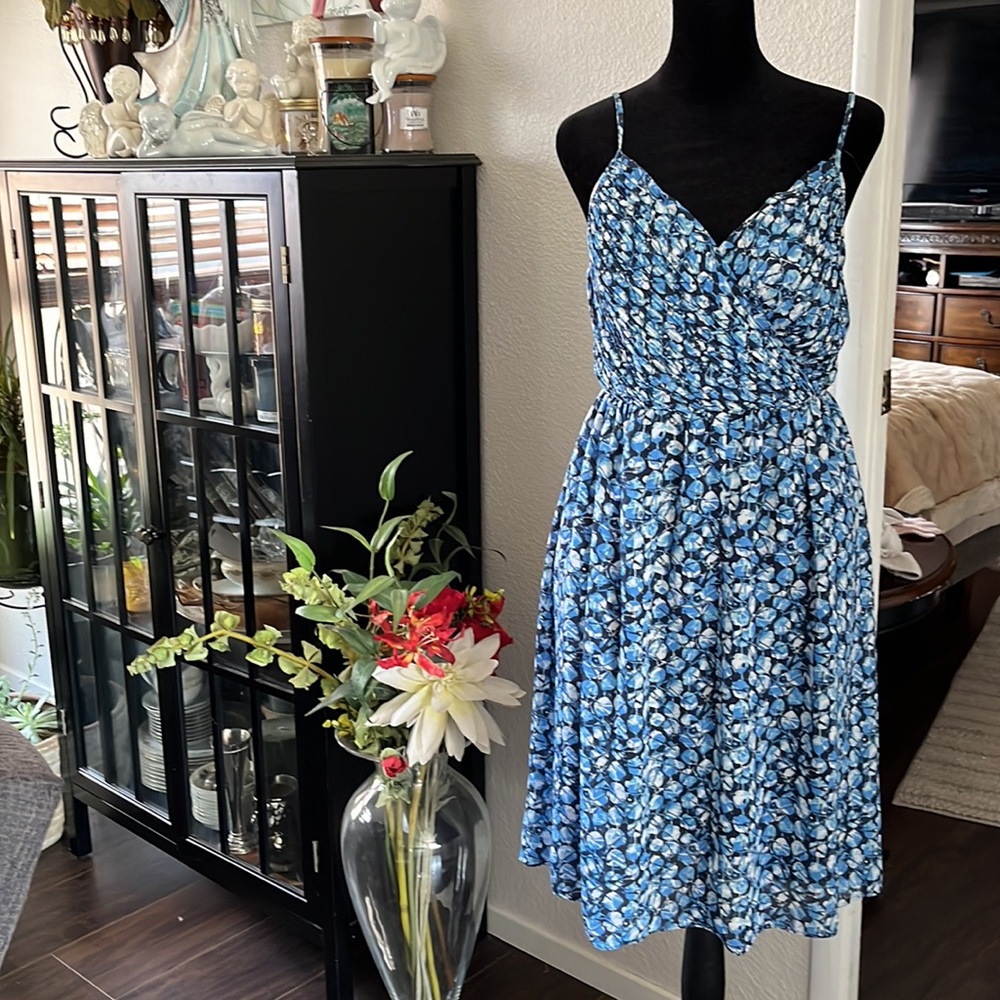 Banana republic like new blue summer dress size 2